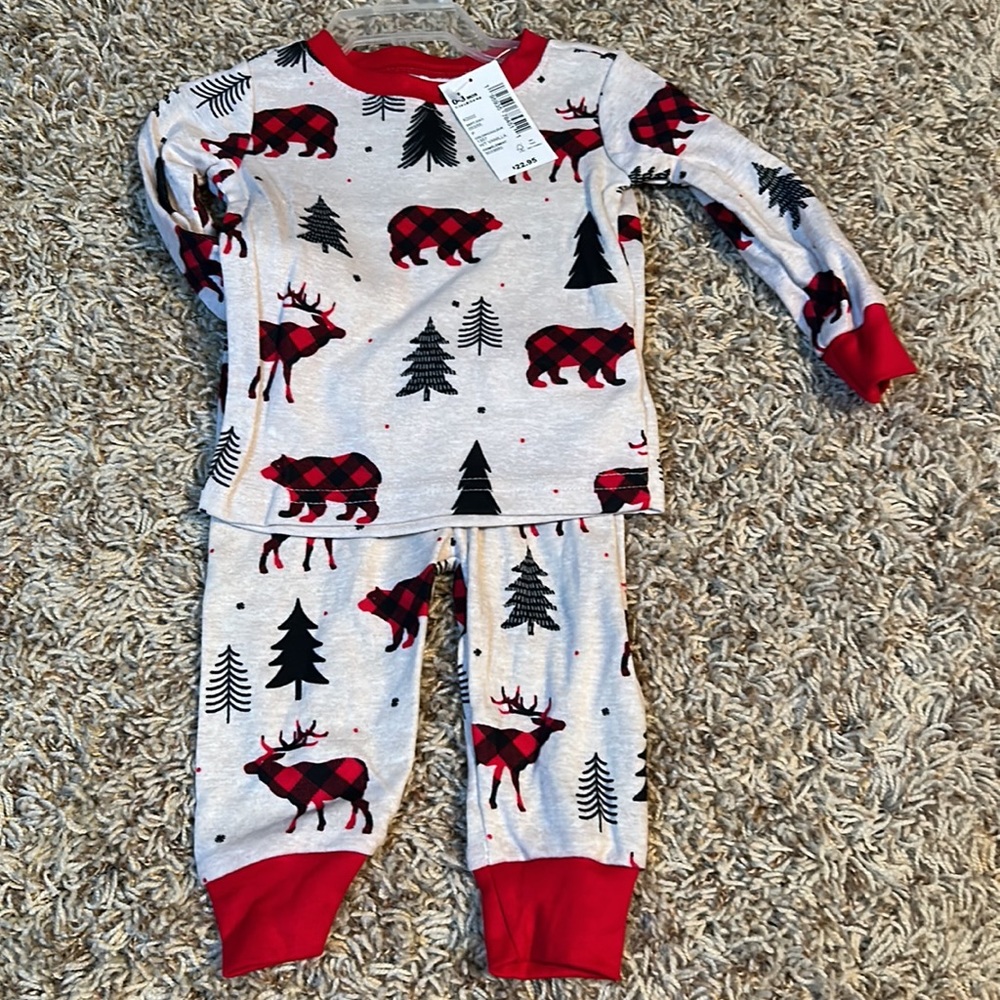 NWT - The Children’s Place - Christmas PJs- Size 0-3 Months